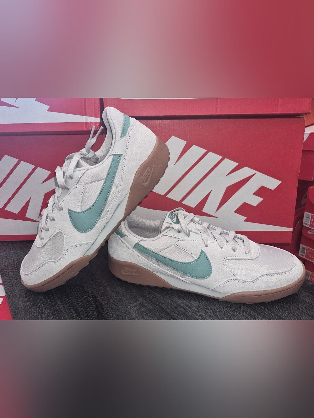 Nike Men’s Light Gray & Teal Retro Runner Sneakers